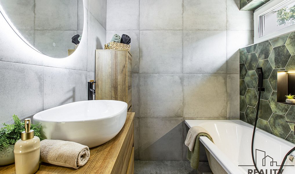 Prodej domu 284 m² s pozemkem 806 m², Větřní – náhled fotky 22