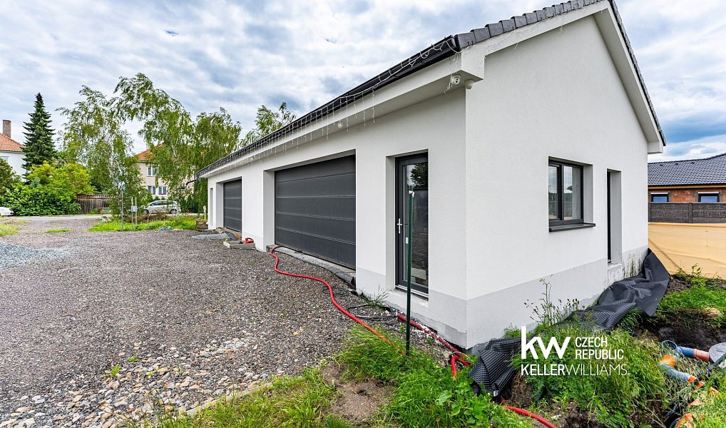 Prodej domu 212 m² s pozemkem 1 982 m², Choťánky – náhled fotky 22