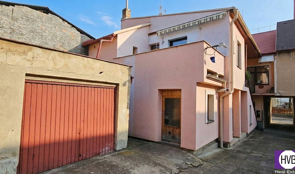 Prodej domu 300 m² s pozemkem 213 m², Dobrovice – náhled fotky 5