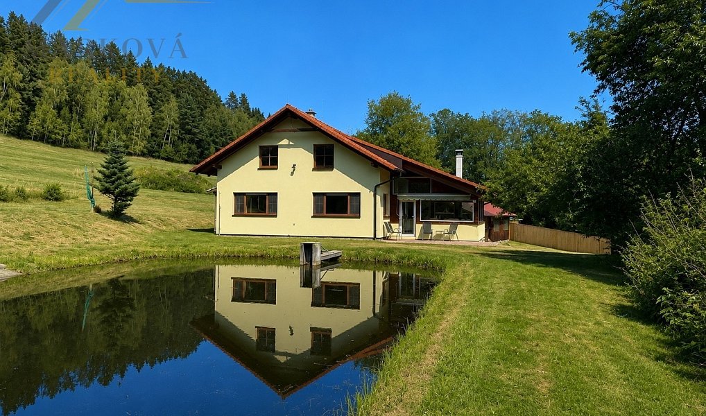 Prodej domu 219 m² s pozemkem 4 179 m², Bujanov – náhled fotky 22