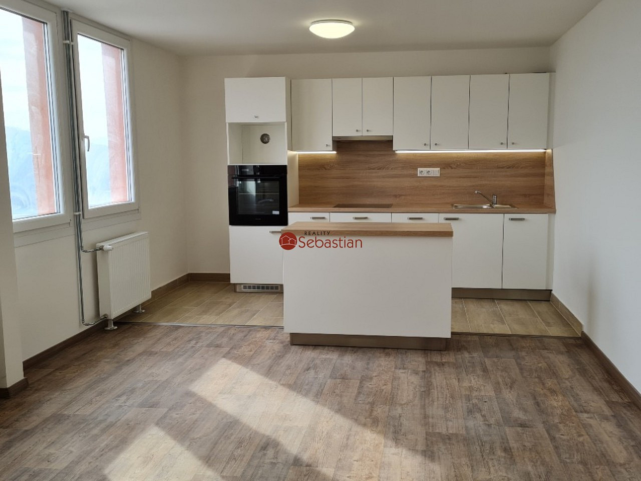 Pronájem bytu 3+kk 81 m²