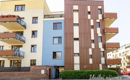 Pronájem bytu 1+kk 28 m²