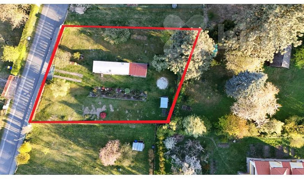 Prodej stavebního pozemku 974 m², Louňovice – náhled fotky 2