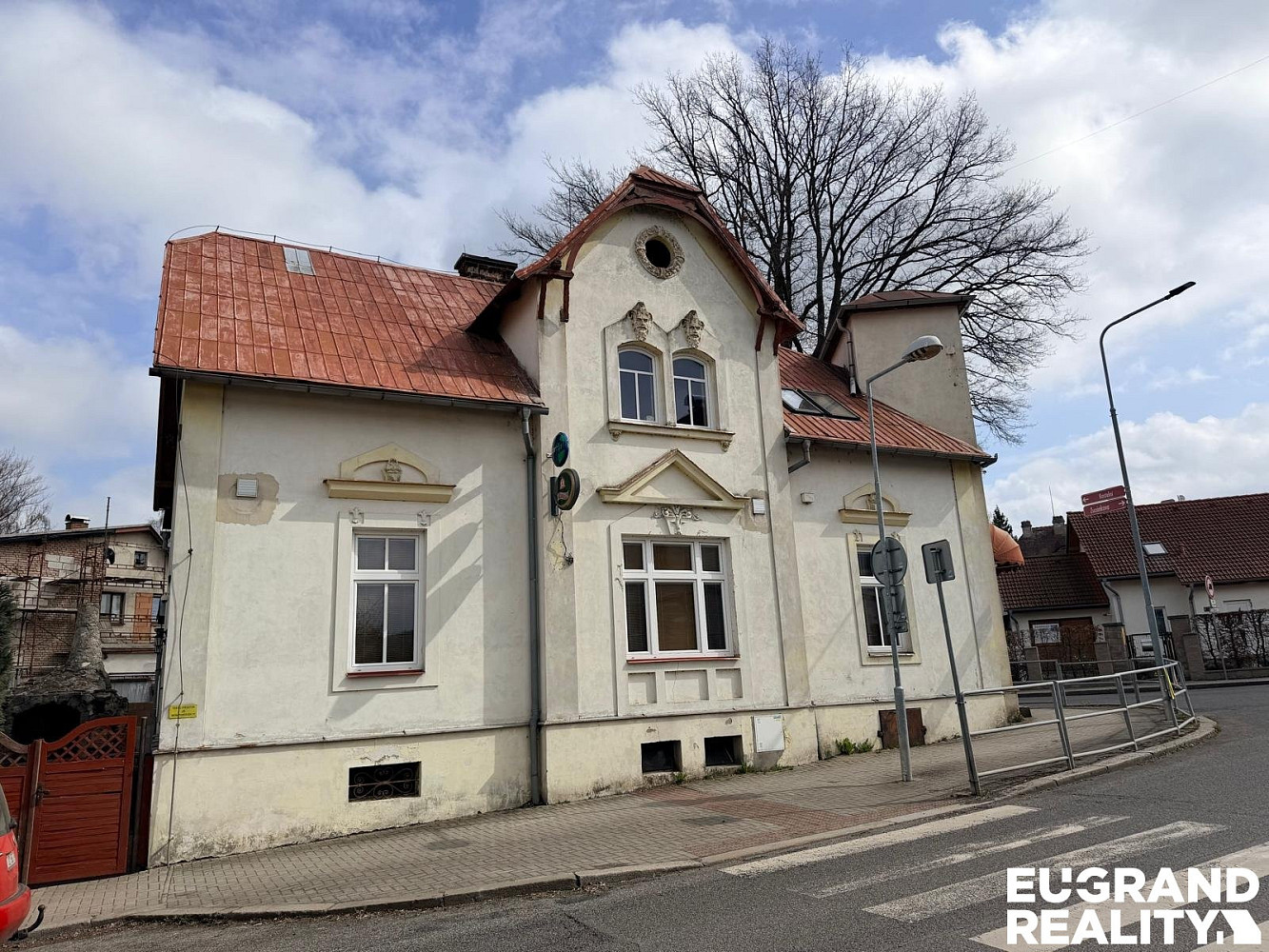 Prodej domu 546 m² s pozemkem 337 m² – fotografie 2