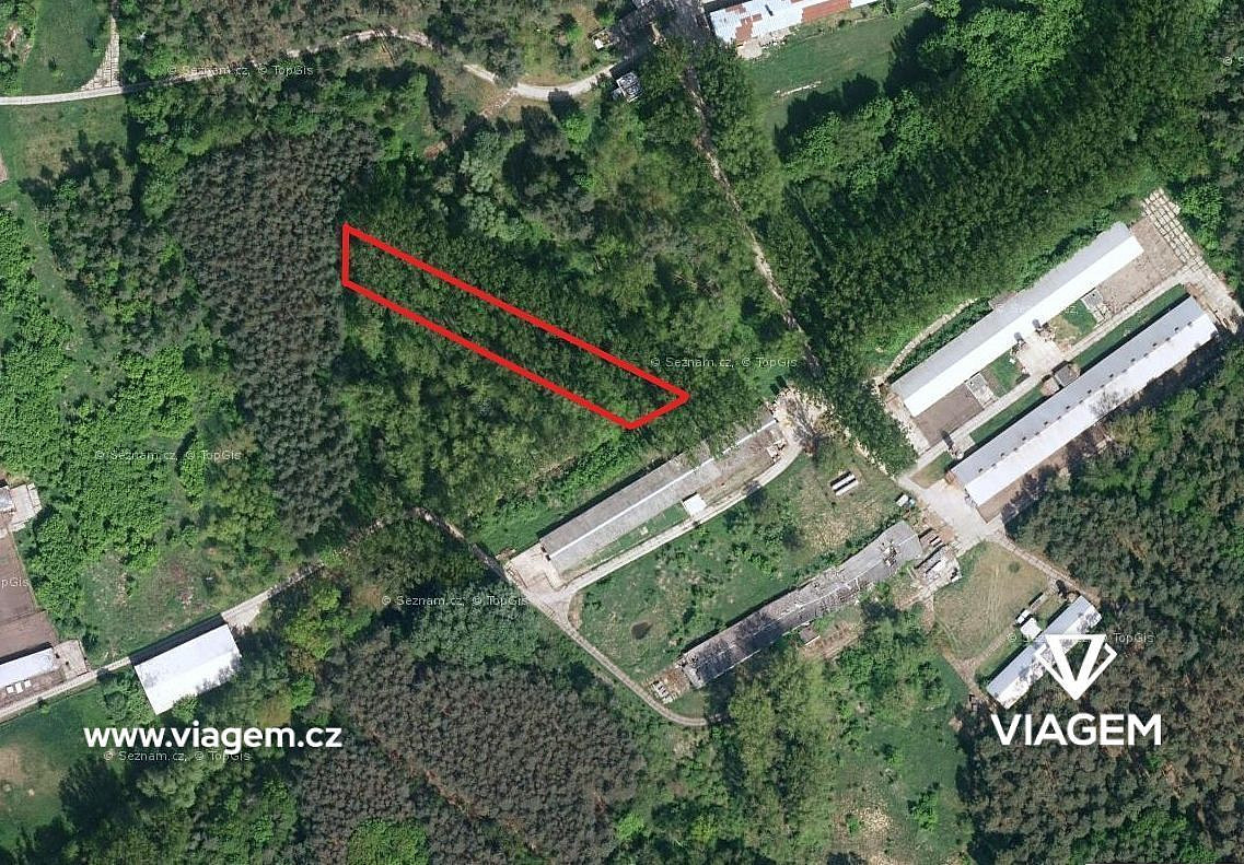 Prodej pole 1 438 m²