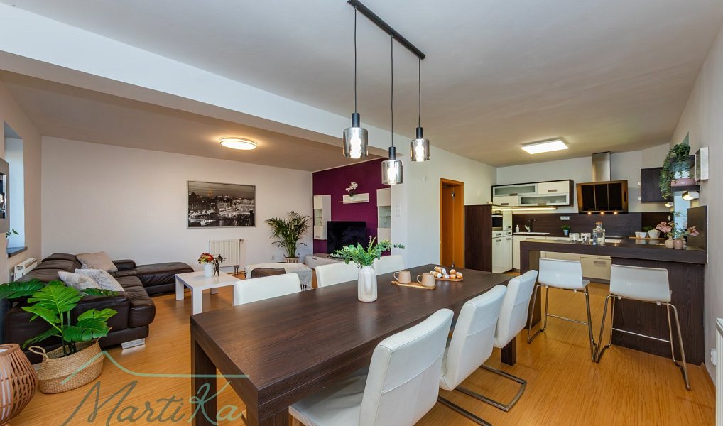 Prodej domu 216 m² s pozemkem 896 m², Nový Knín – náhled fotky 4
