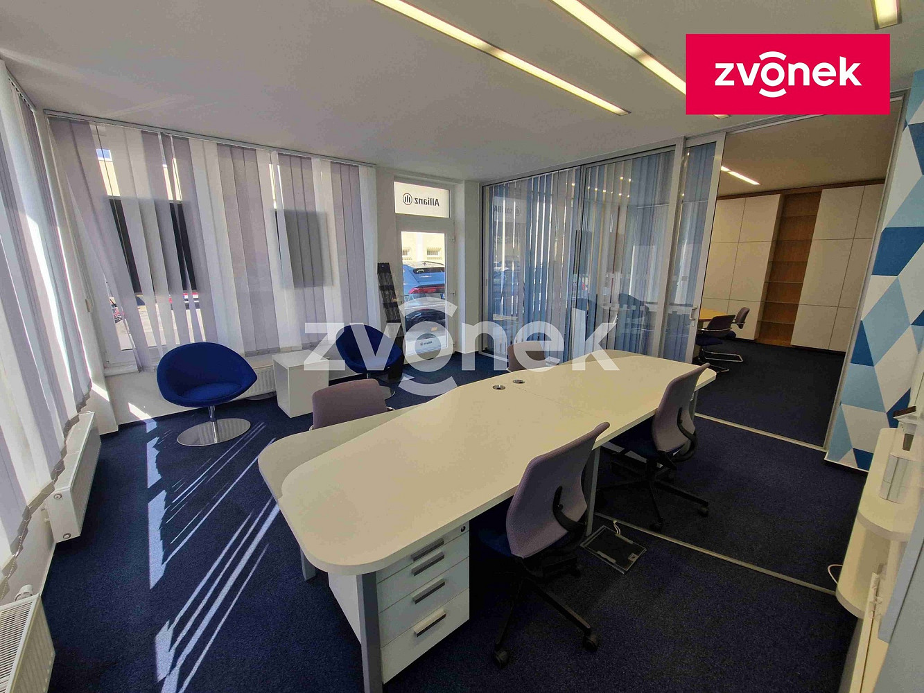 Pronájem kanceláře 100 m² – fotografie 2