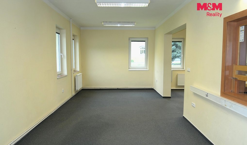 Pronájem kanceláře 200 m², Králův Dvůr – náhled fotky 7