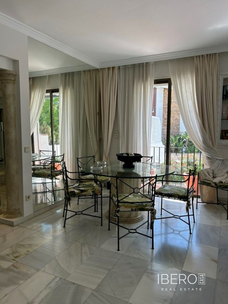 Prodej bytu 4+kk 135 m² - Más