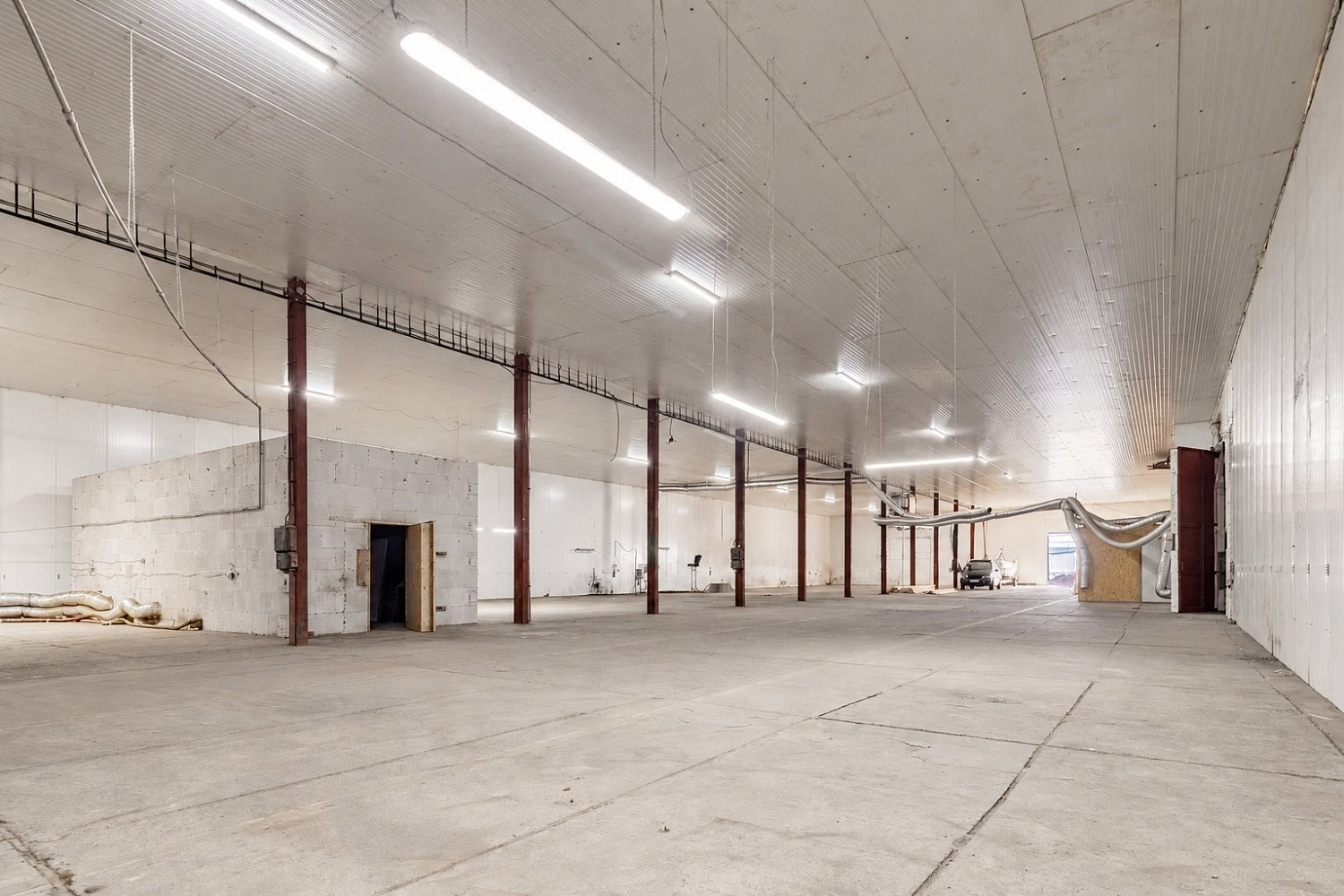 Pronájem skladovacích prostor 1 427 m² – fotografie 3
