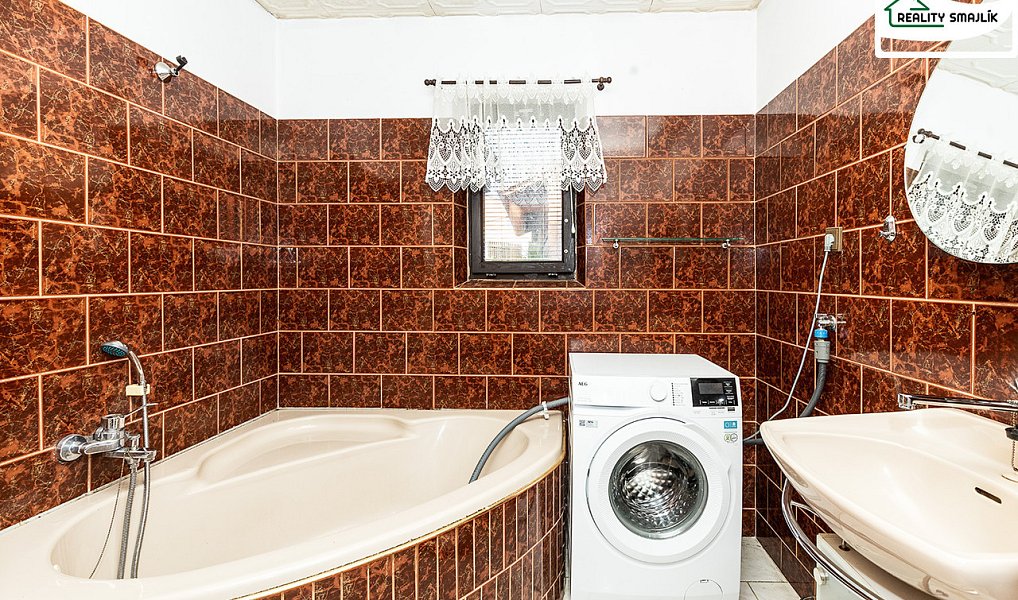 Prodej domu 180 m² s pozemkem 1 487 m², Skalná – náhled fotky 18