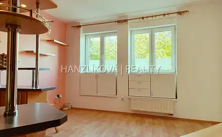 Pronájem bytu 1+1 35 m²