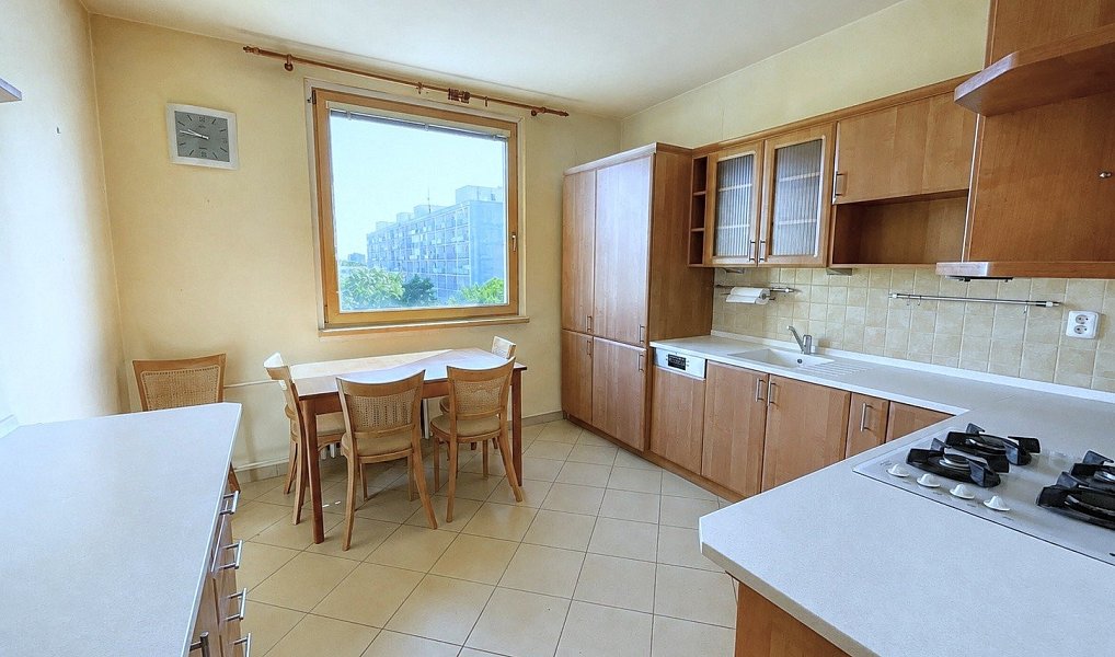 Prodej bytu 3+1 77 m², Pardubice – náhled fotky 8