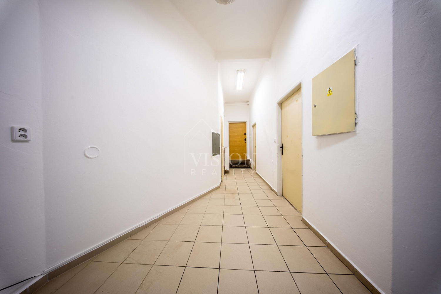 Pronájem kanceláře 86 m² – fotografie 5