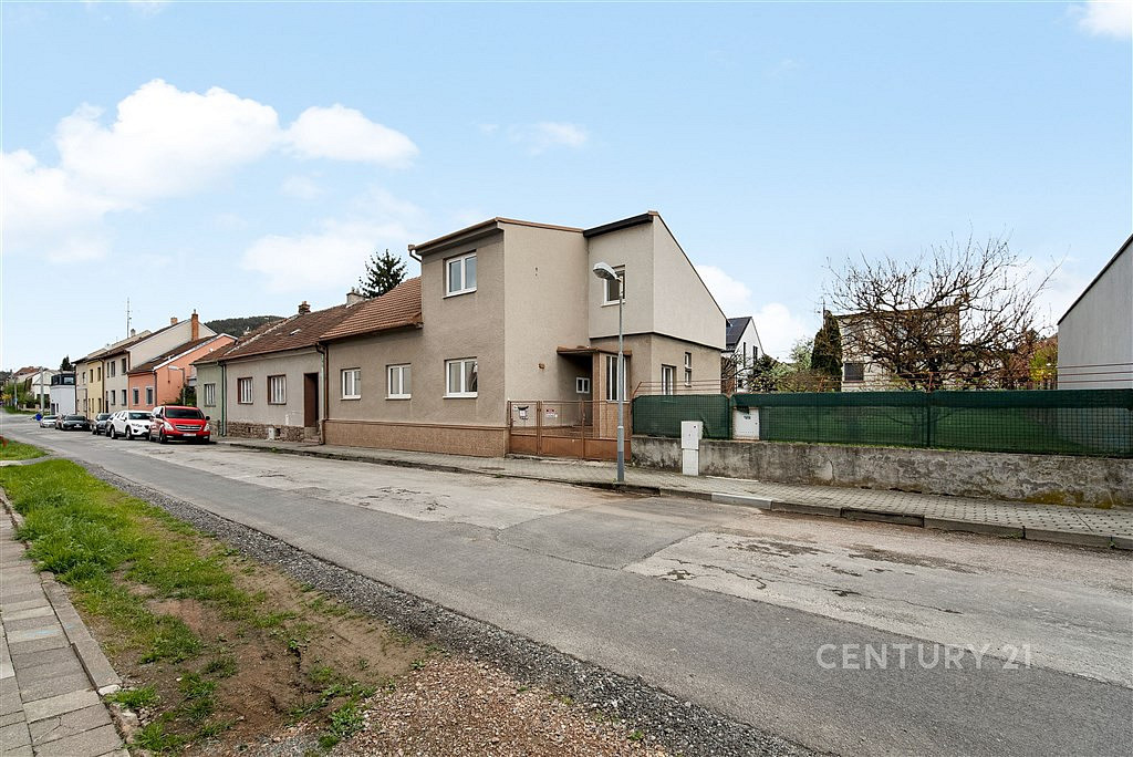 Prodej domu 160 m² s pozemkem 634 m²