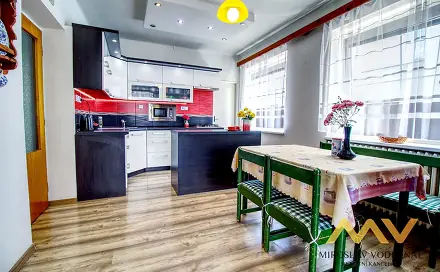 Pronájem bytu 3+1 90 m², Úprkova, Hradec Králové - Malšovice