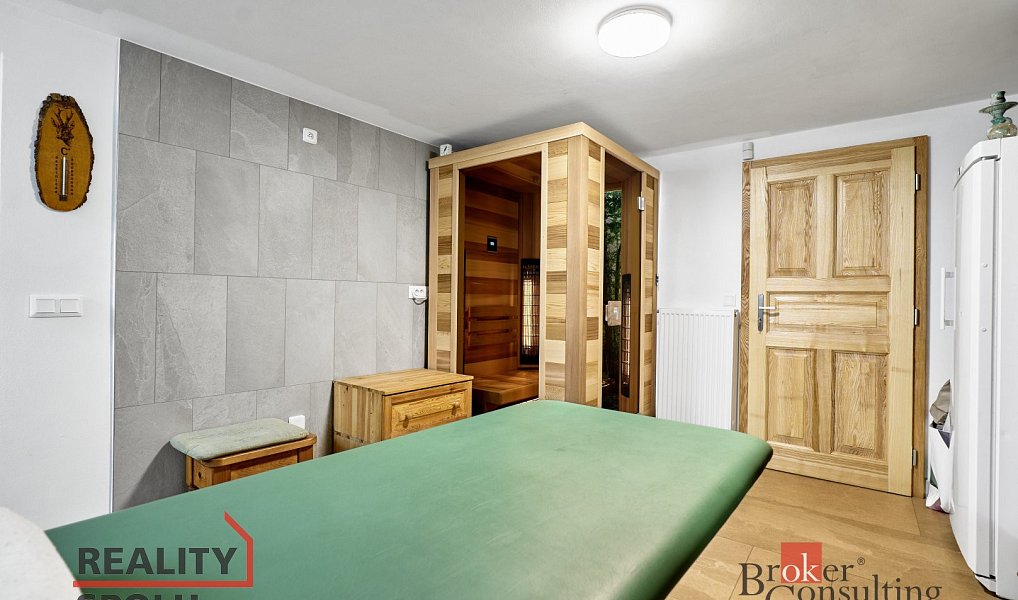 Prodej domu 231 m² s pozemkem 2 229 m², Nejdek – náhled fotky 59