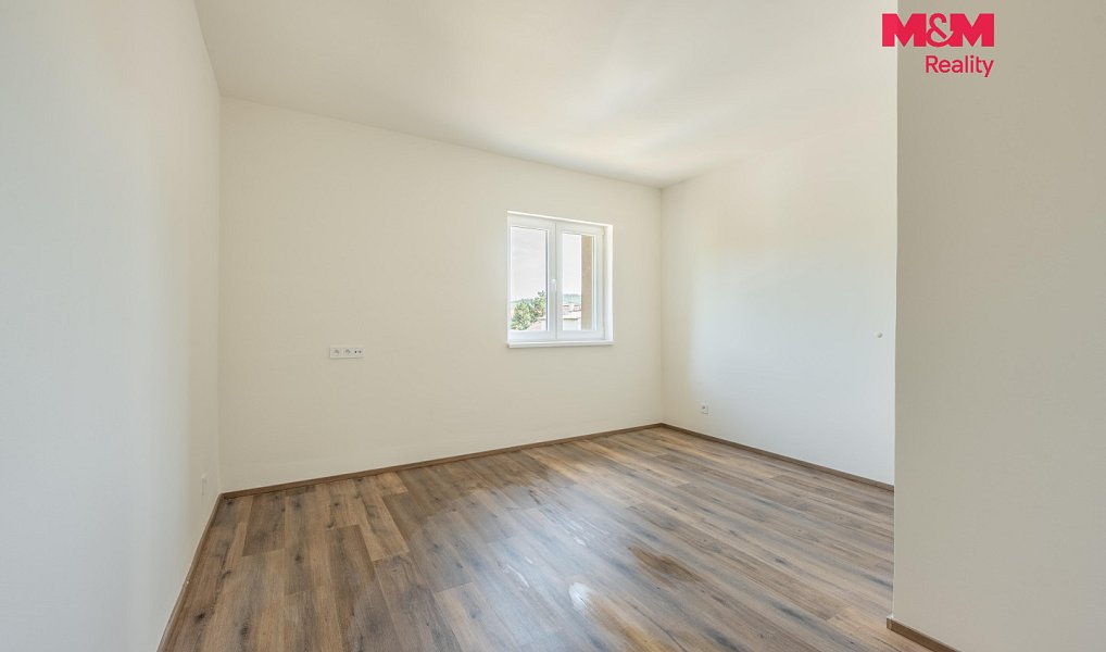 Prodej domu 97 m² s pozemkem 298 m², Králův Dvůr – náhled fotky 12