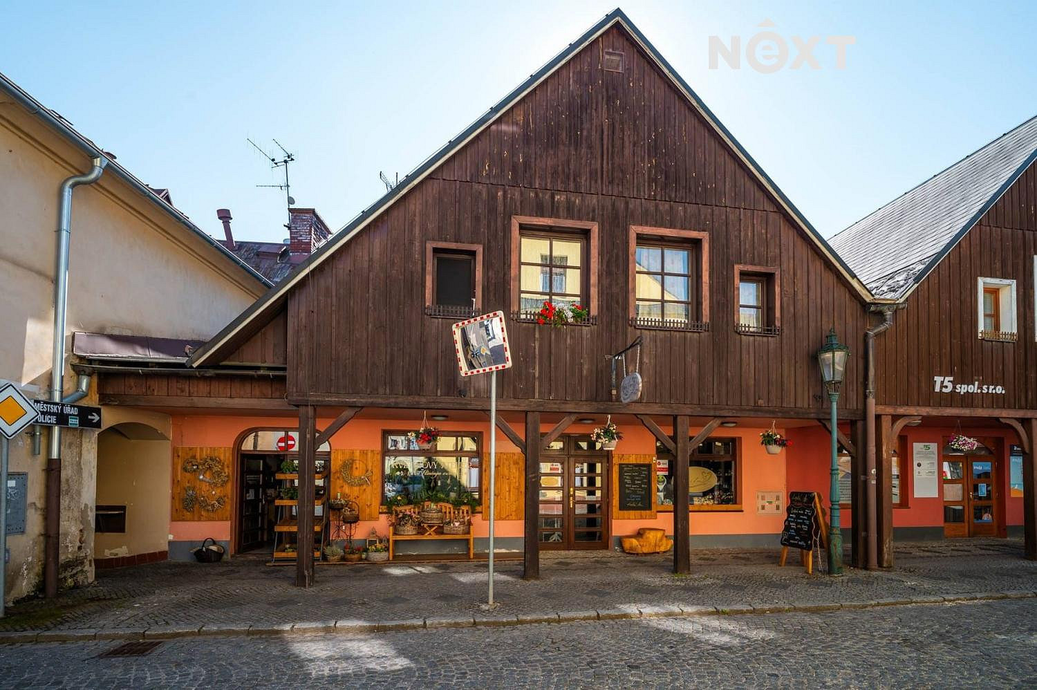 Prodej obchodních prostor 300 m² – fotografie 3