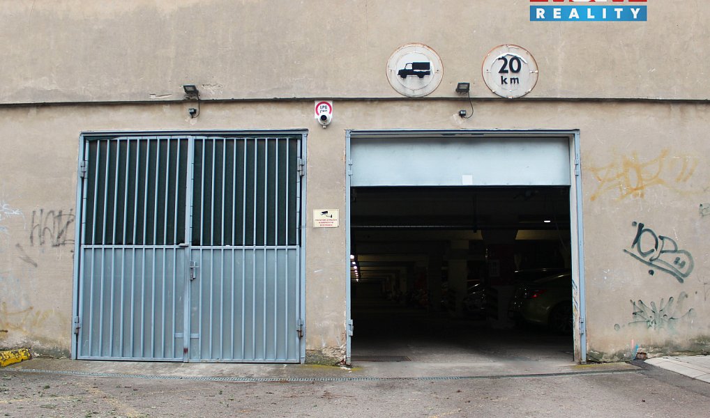 Pronájem garážového stání, 12 m2, Praha, ul. Ve Lhotce, Praha – náhled fotky 4