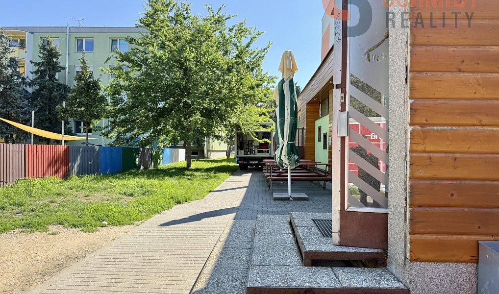 Pronájem obchodních prostor 350 m², Břeclav – náhled fotky 2