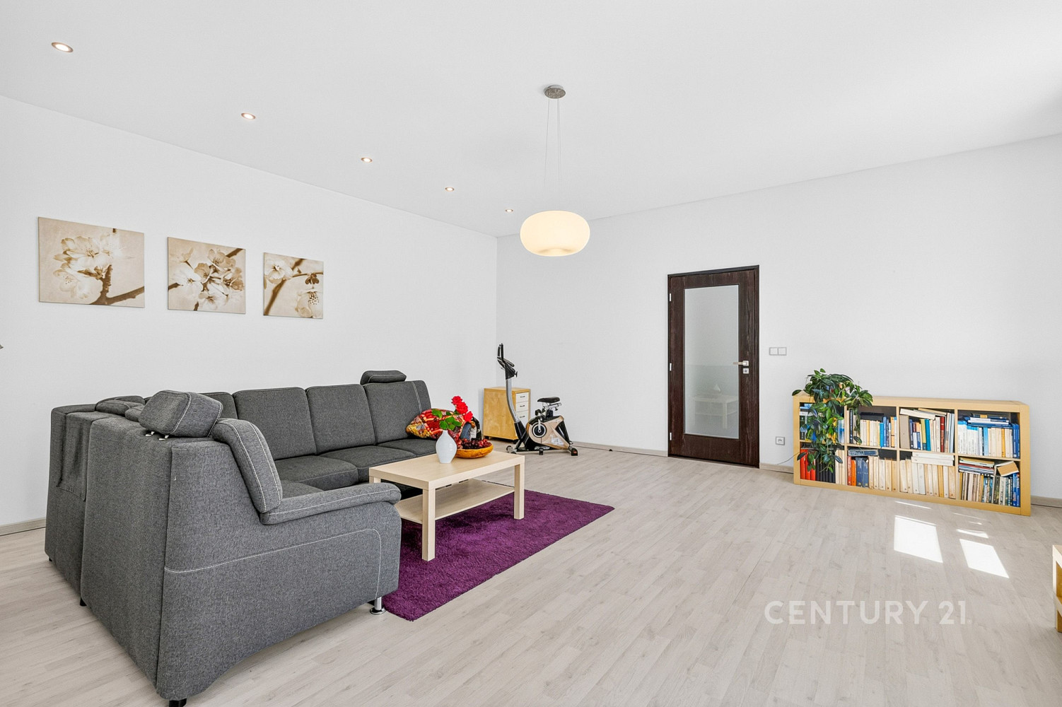 Prodej bytu 2+1 102 m² – fotografie 2