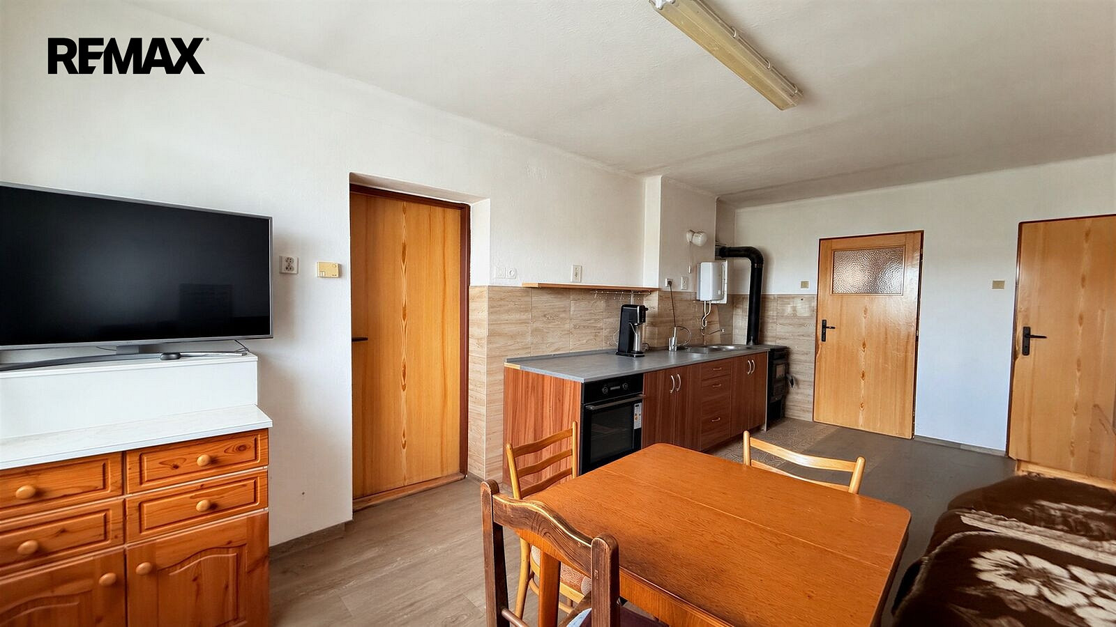 Prodej domu 180 m² s pozemkem 780 m² – fotografie 2