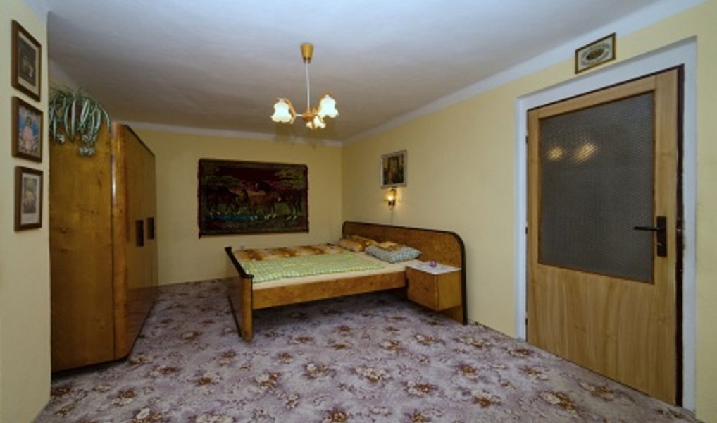 Prodej domu 255 m² s pozemkem 3 631 m², Divišov – náhled fotky 13