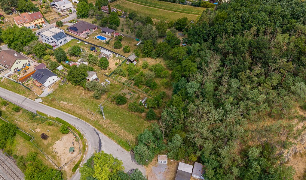 Prodej stavebního pozemku 842 m², Kuřim – náhled fotky 3
