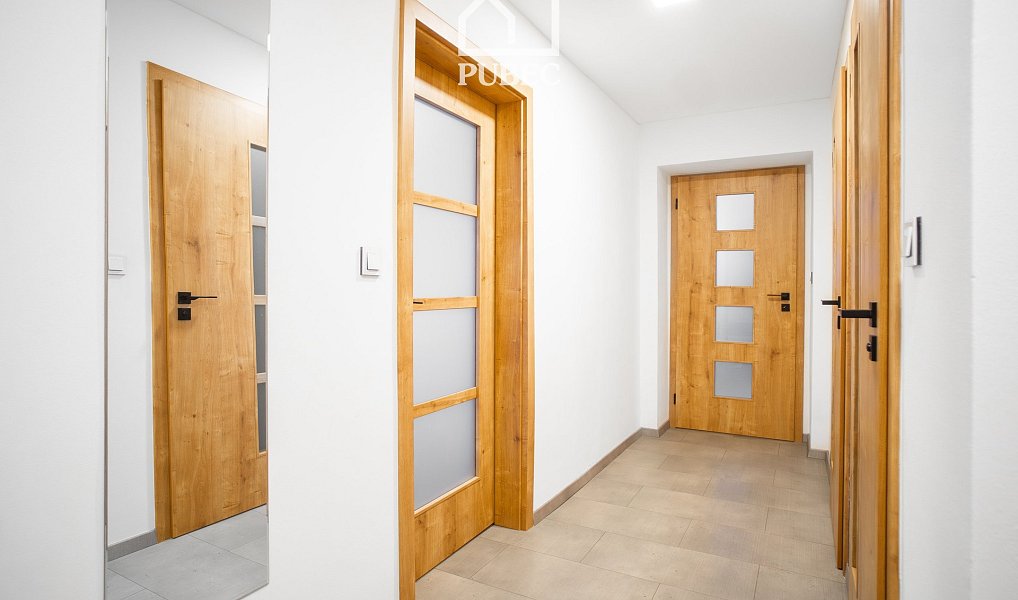 Prodej domu 275 m² s pozemkem 4 515 m², Jarov – náhled fotky 12