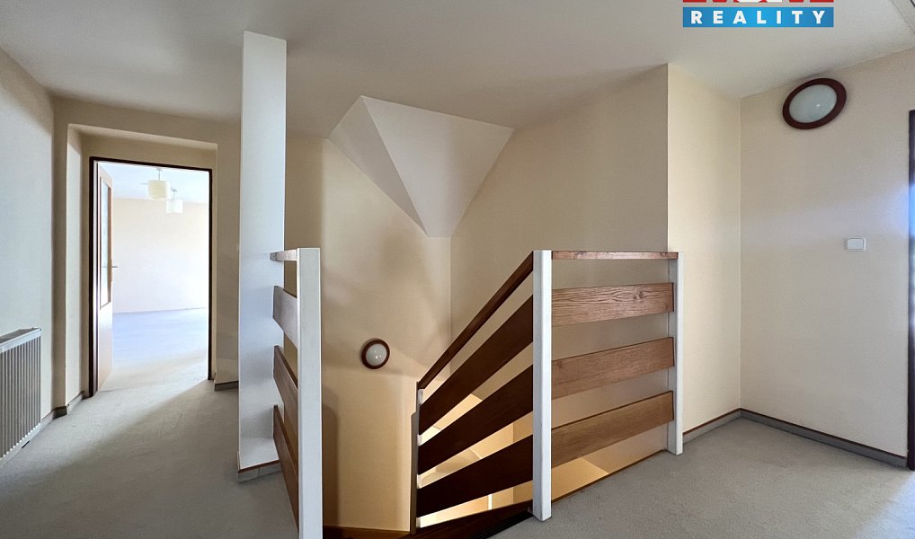 Prodej domu 200 m² s pozemkem 831 m², Panenské Břežany – náhled fotky 15