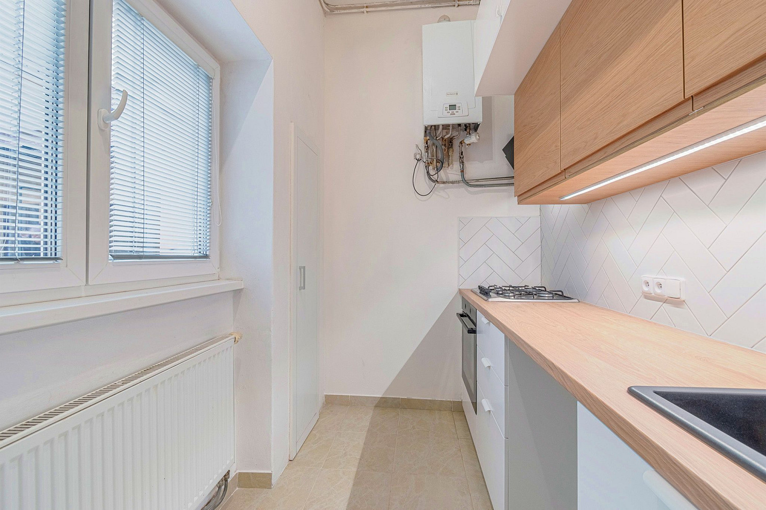 Pronájem bytu 2+1 48 m² – pohled 3