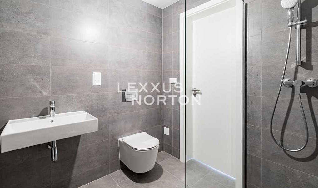Prodej bytu 5+kk 120 m², Praha – náhled fotky 11