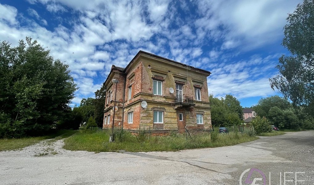 Pronájem bytu 1+1 48 m², Hostinné – náhled fotky 2