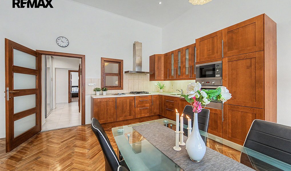 Prodej bytu 2+kk 88 m², Praha – náhled fotky 2