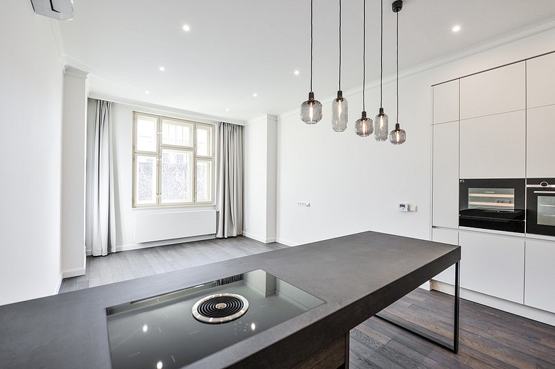 Pronájem bytu 2+kk 90 m² – pohled 2