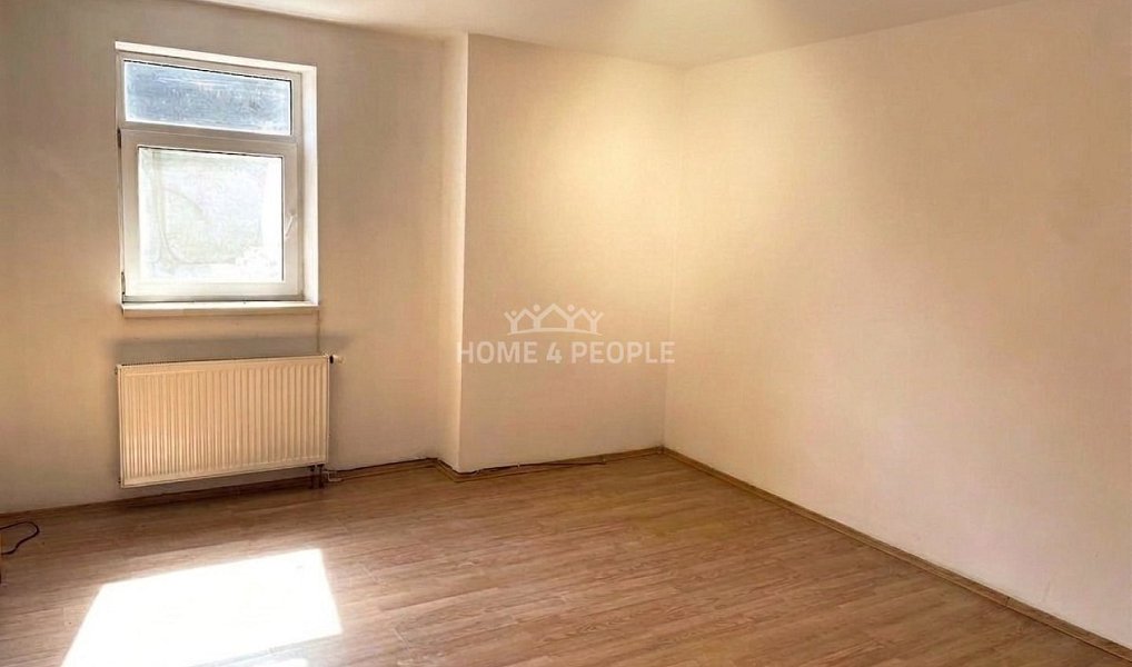 Pronájem bytu 1+kk 38 m², Lochovice – náhled fotky 2