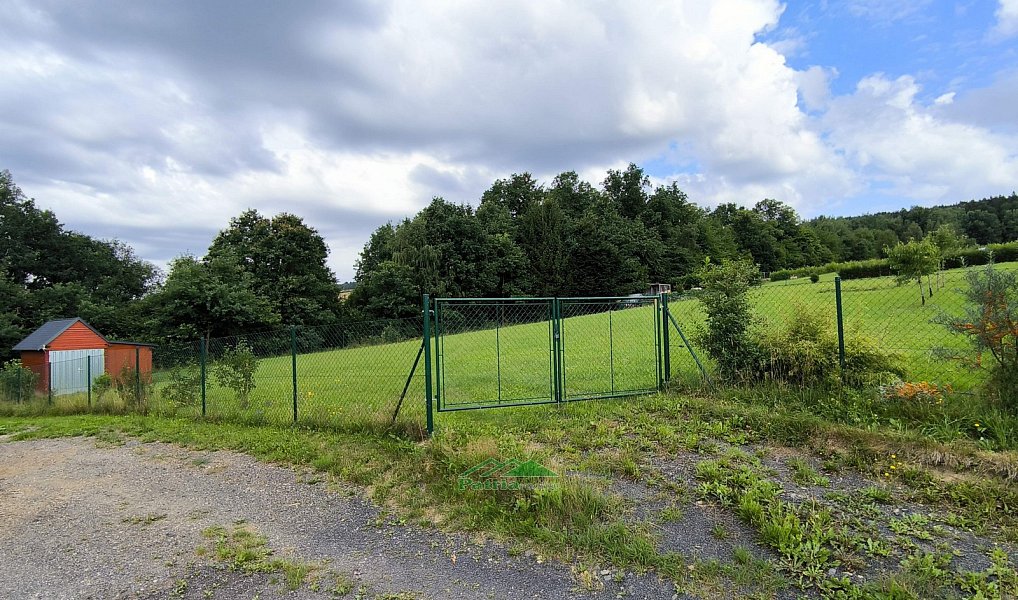 Prodej stavebního pozemku 3 415 m², Nová Ves – náhled fotky 3