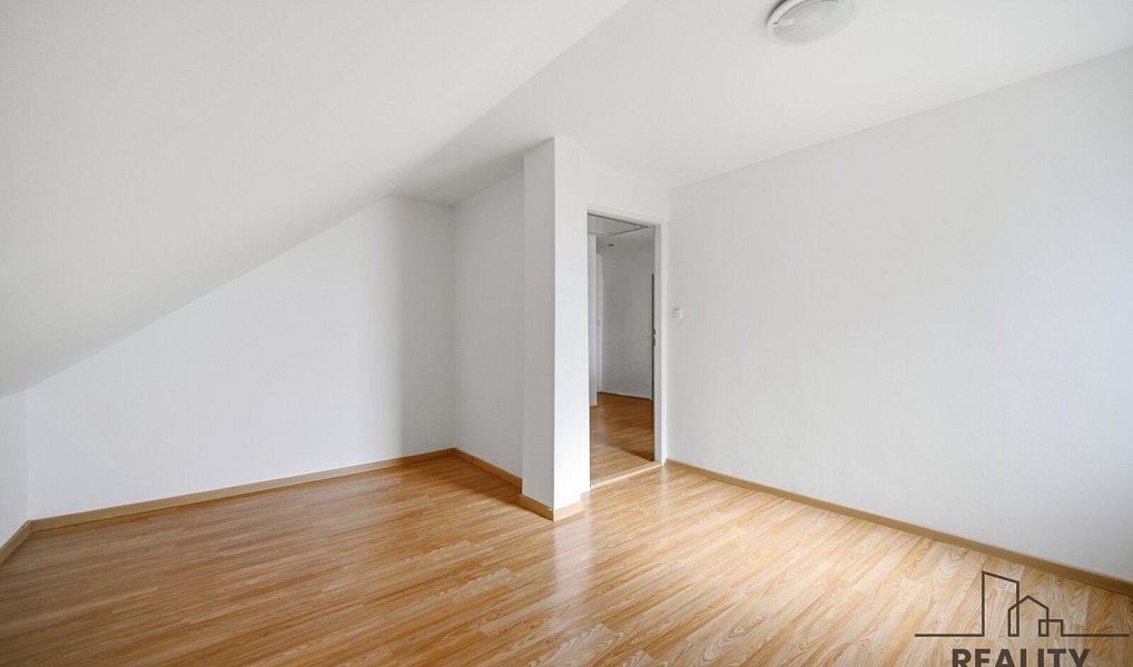 Prodej domu 137 m² s pozemkem 178 m², Chroustovice – náhled fotky 15