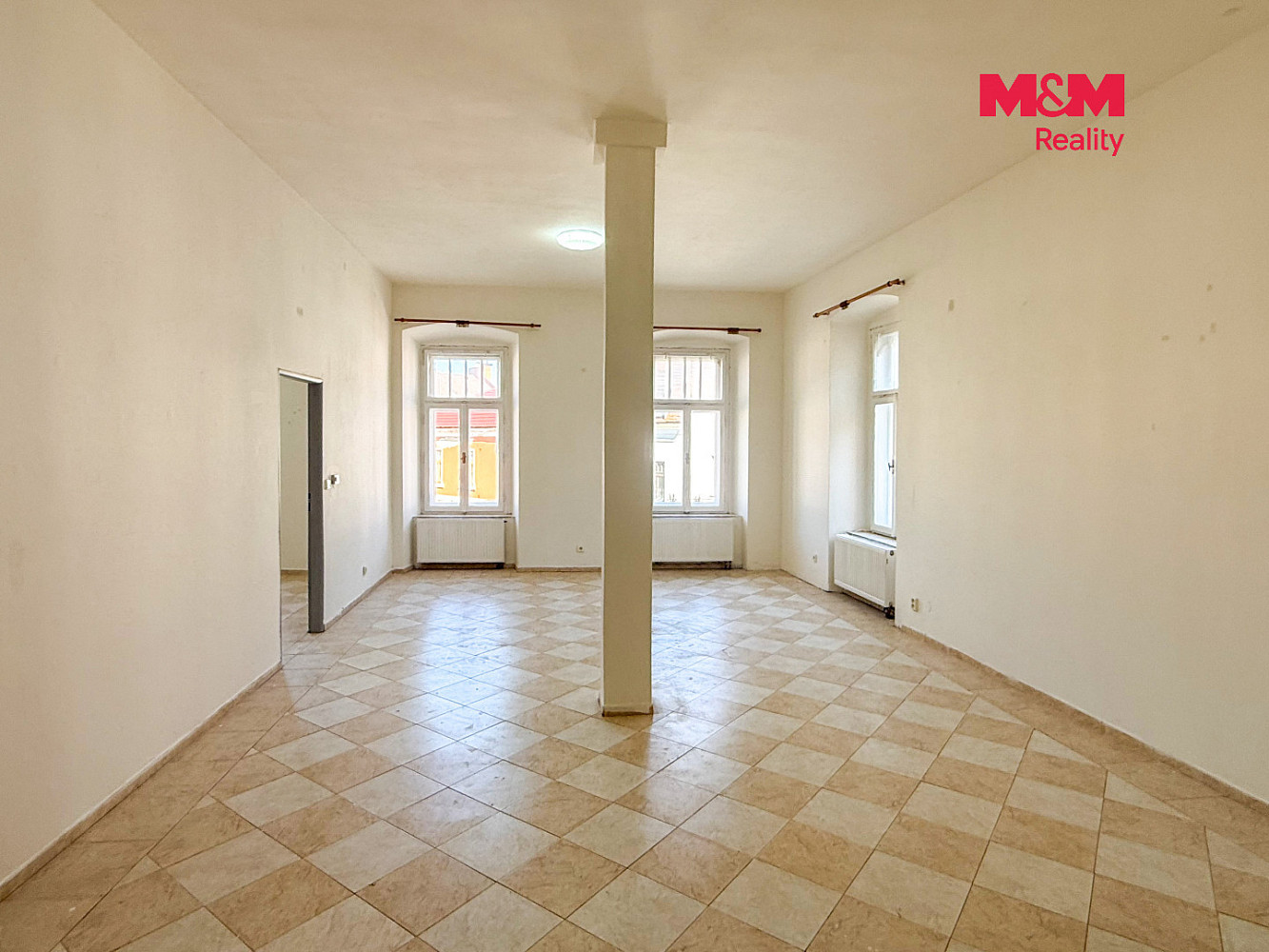Pronájem bytu 3+kk 88 m² – fotografie 2