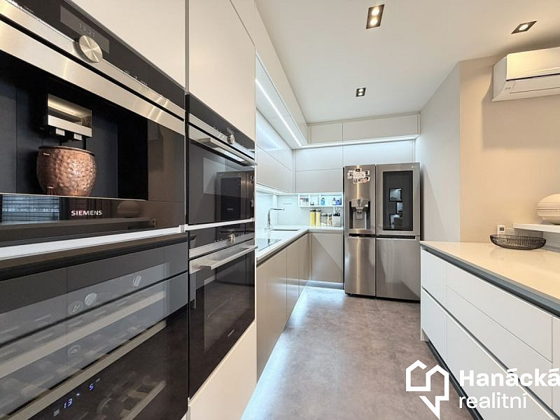 Prodej bytu 3+kk 109 m² – fotografie 2