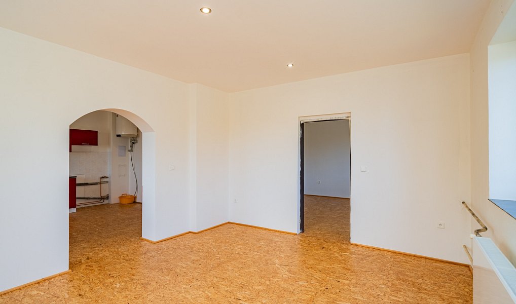 Prodej domu 270 m² s pozemkem 919 m², Tachov – náhled fotky 6