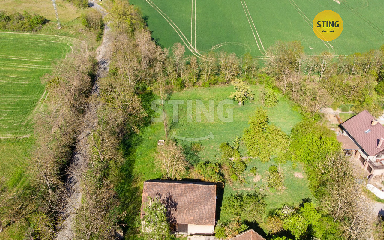 Prodej stavebního pozemku 2 480 m²