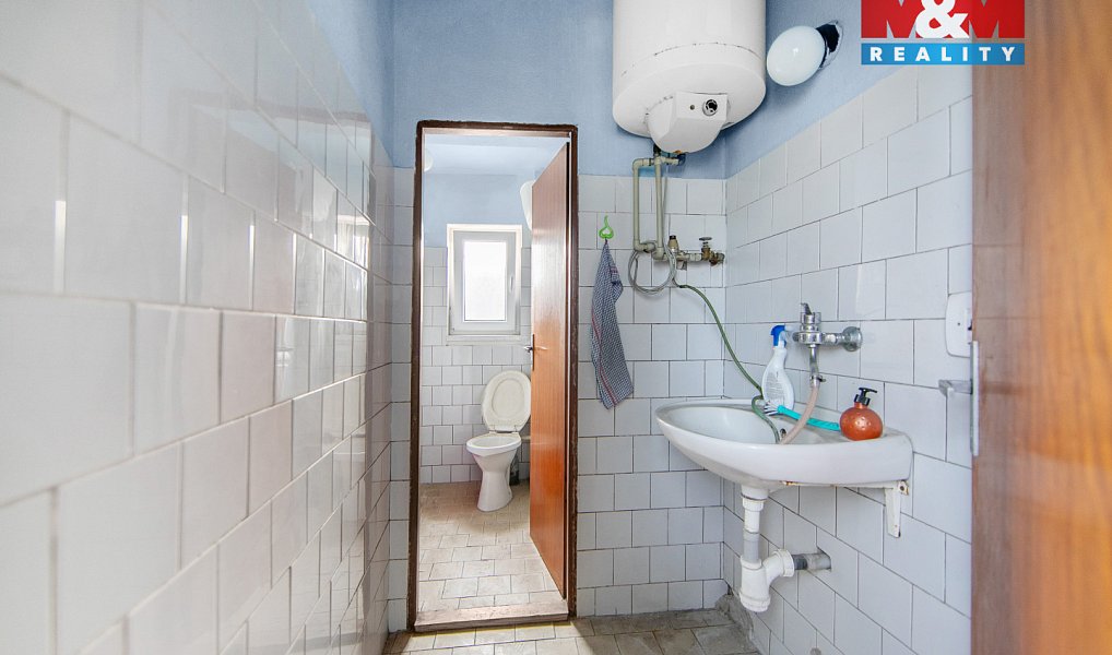 Prodej domu 160 m² s pozemkem 358 m², Brnířov – náhled fotky 11
