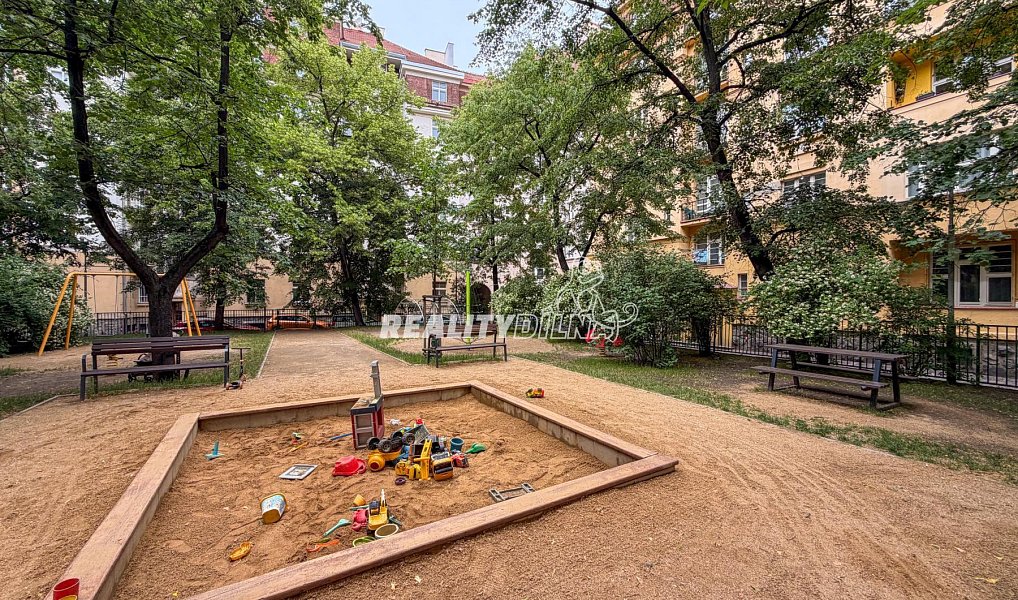 Prodej bytu 3+kk 99 m², Praha – náhled fotky 24