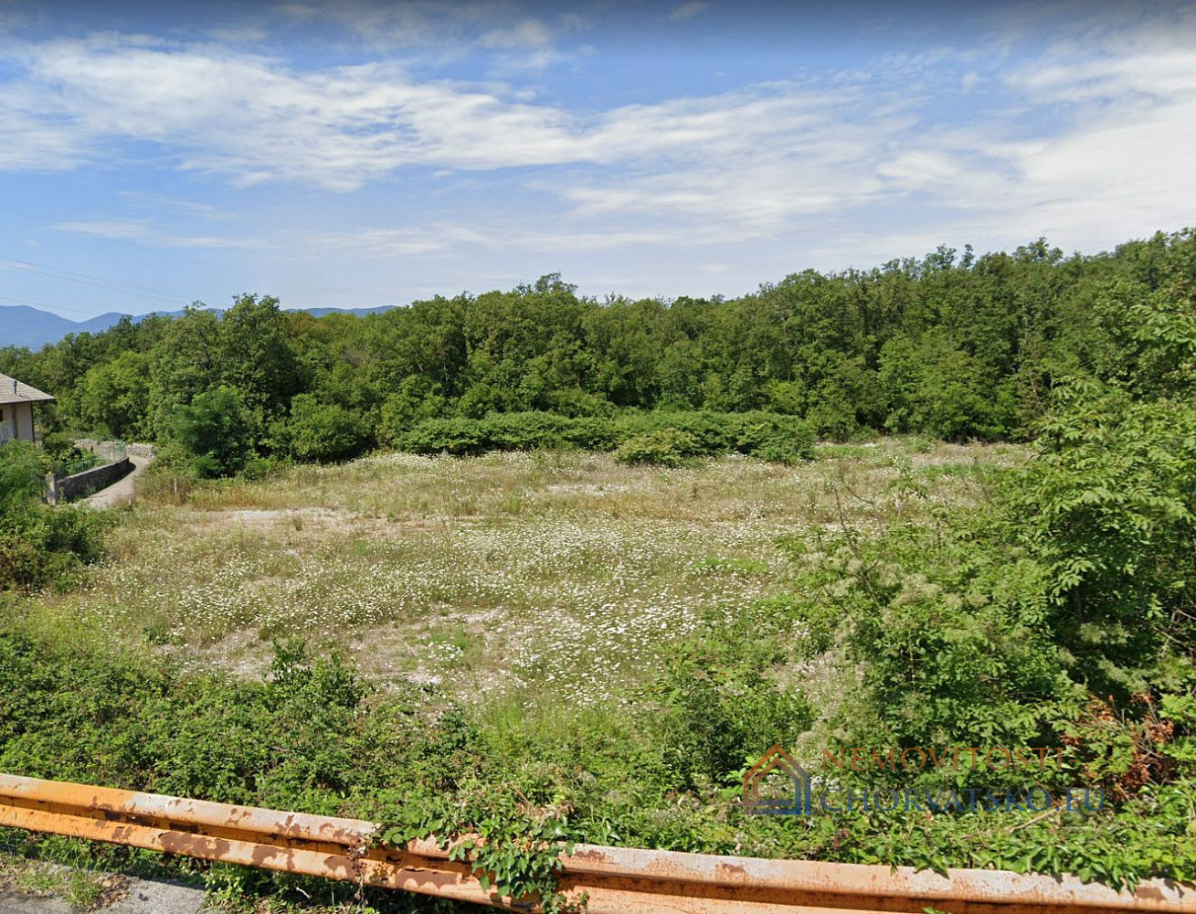 Prodej stavebního pozemku 1 900 m² – pohled 4