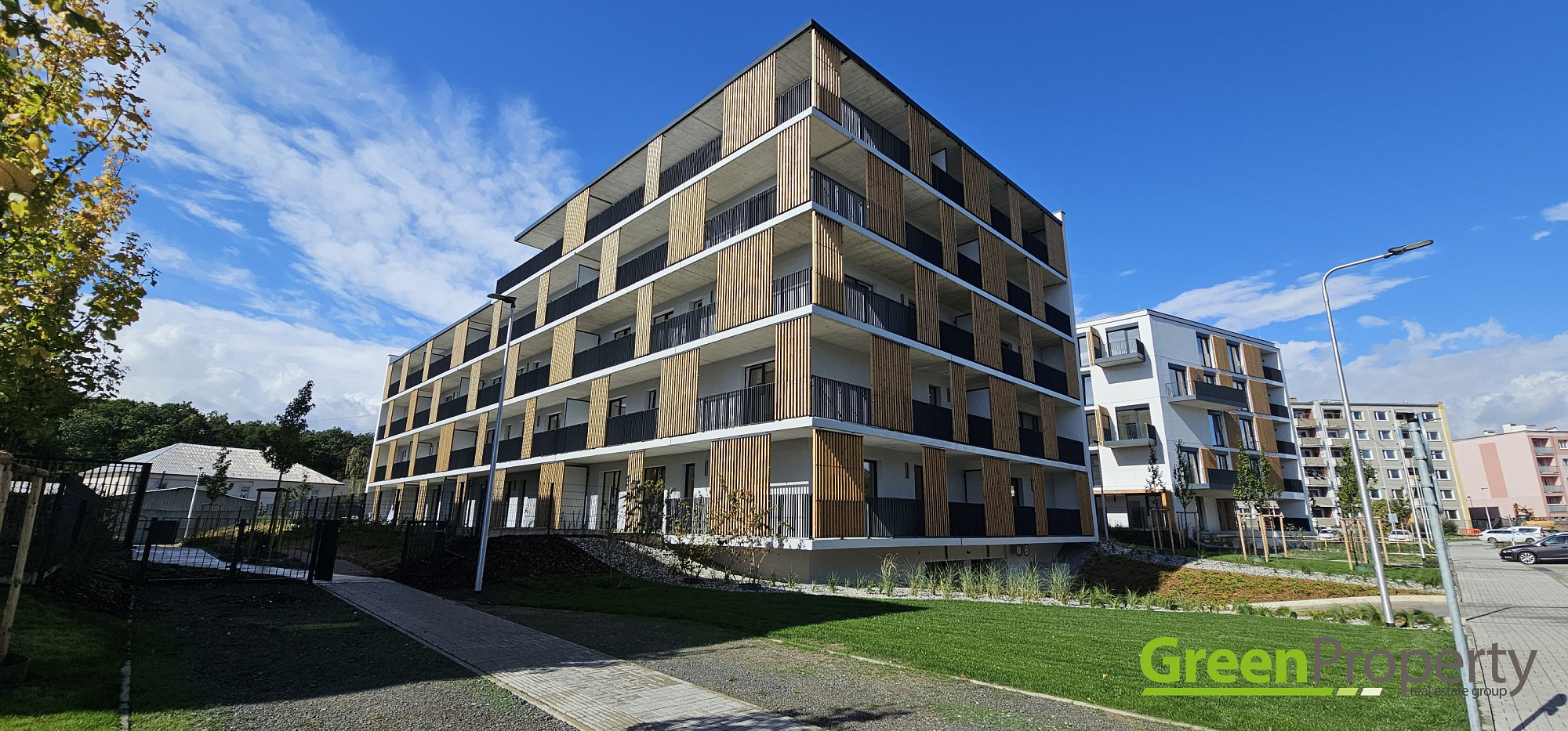 Pronájem bytu 2+kk 57 m² – fotografie 2