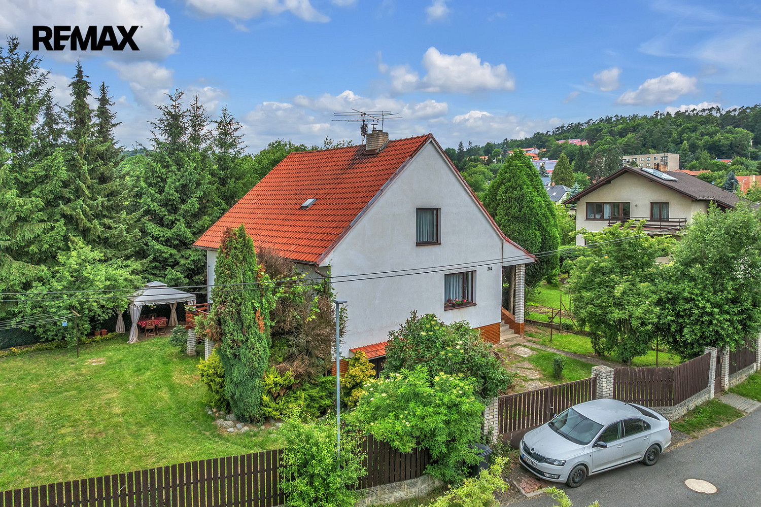 Prodej domu 214 m² s pozemkem 656 m² — photo 2