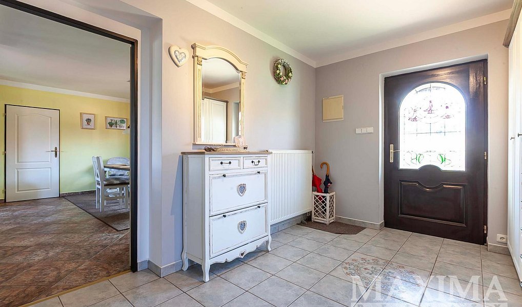 Prodej domu 245 m² s pozemkem 773 m², Ejpovice – náhled fotky 9