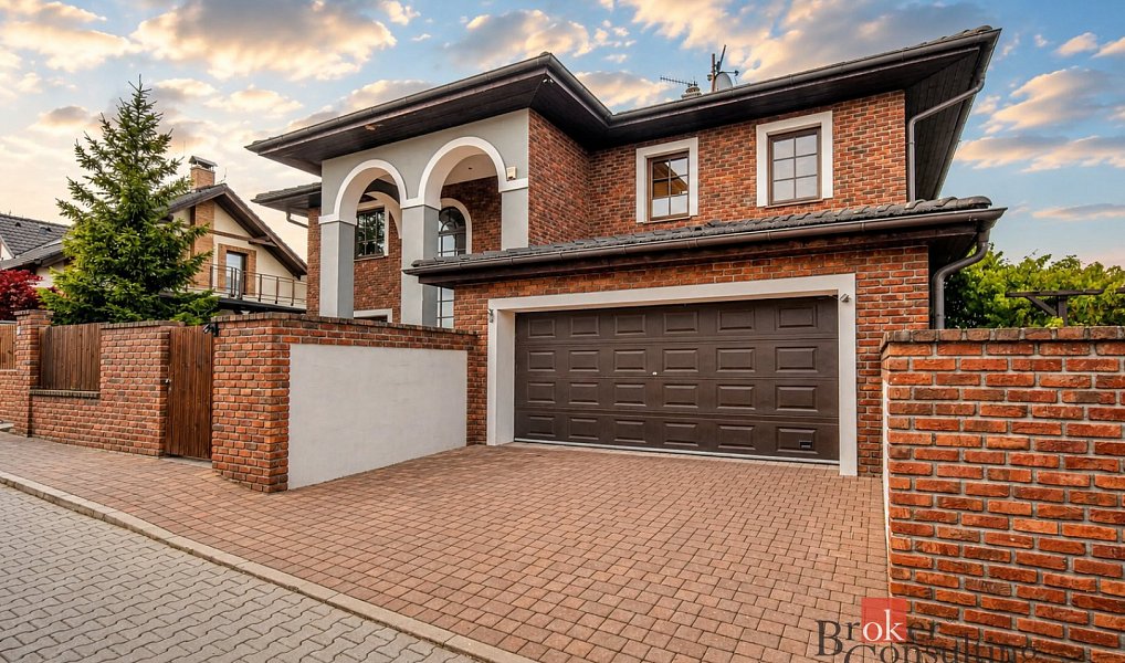 Prodej domu 307 m² s pozemkem 874 m², Praha – náhled fotky 2